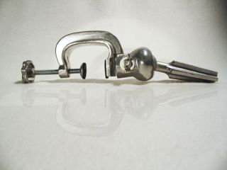 Kryolan Head Clamp